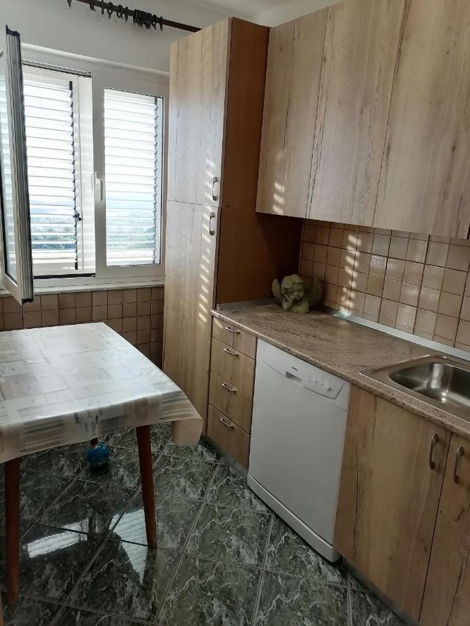 Apartmani Andelo I Ruzica Mundanije Exterior foto